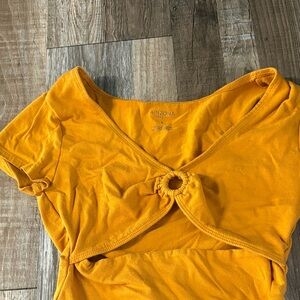 Yellow summer crop top